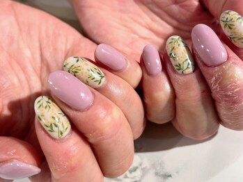 ネイル専門シェアサロンFemme