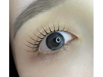 チルザルト サロン/束感まつげ