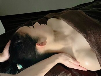 コクア(KOKUA)/ アロママッサージ・肩