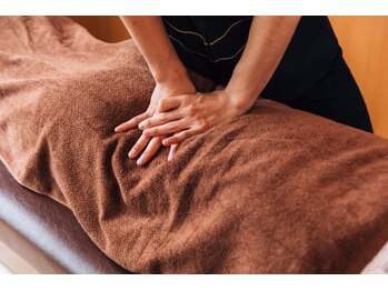 くまのみ整骨院 ふじみ野院/骨盤矯正/肩甲骨/猫背矯正