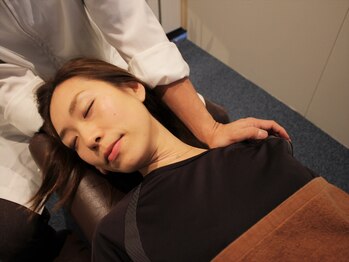 大阪カイロプラクティックセンター/首・肩こり、眼精疲労に★