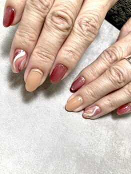 ラキネイル(LAKI Nail)/ウェーブネイル