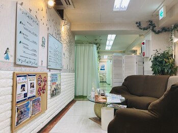 フットルーム プラナ 栄店/フロント（待合室）