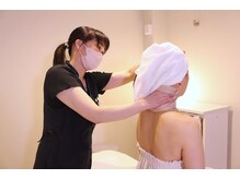 ポーラ 新生駒台店(POLA)/エステの仕上げは首元まで丁寧に