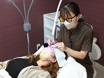 アイクル 伊勢崎店(ikuru)の写真/持続力バツグン【LEDエクステ×＆Healthy】下がりまつげの方でも、瞳くっきり・ぱっちりEYEに☆