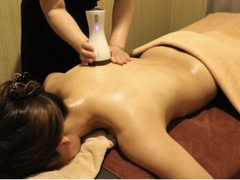 依然 リフレッシュ 蒲田(依然 Refresh)の写真/《当日予約OK【頑張ったご褒美】全身+首・肩甲骨カッサ+足裏 計90分¥6500》90分で直後から全身スッキリ♪