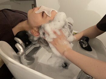 キョラ ムーン 東久留米店(kyora moon)/シャンプーマッサージ