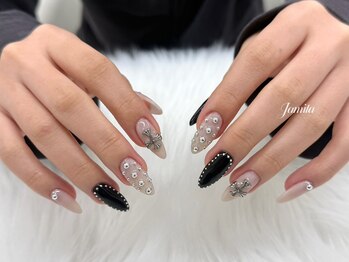 クリスタルビジューの秋冬アート