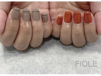 フィオル(FIOLE)/monthly design