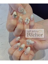 エスフィーネイルサロン リシェル(Esfy nailsalon Richer)/白グラデーション