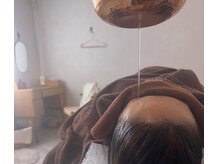 ケージム リルヨガ(K-GYM/LIL YOGA)の雰囲気（脳波に働きかけ横になるだけで深い瞑想状態へ頭部の軽さを体感）