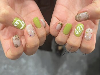 シー(SHE)/推しネイル
