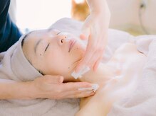 ソピアー(SOPIAH)/デコルテから首もしっかりケアー