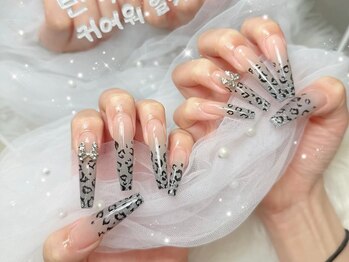 ベルグローアルファネイル(BELLE GROW ALPHA NAIL)/グラデーションにヒョウ柄☆
