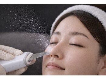 メイクアップスタジオ ウィッシュ(Make up Studio Wish!)の写真/毛穴の黒ずみ/開き/ニキビケアもお任せ！深部の汚れを除去＆高濃度美容液導入で汚れも詰まりもスッキリ◎