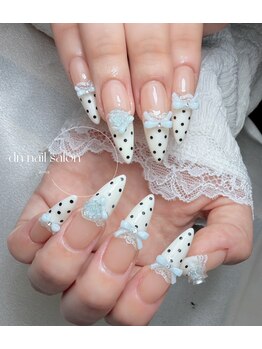 ディーエヌネイルサロン(d’n nailsalon)の写真/【人気NO.1☆スカルプ持ち込み10本やり放題¥9800】指先をすらっと見せるロングネイルが大人気♪