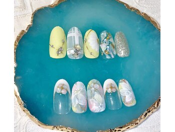 トゥーシェネイルズ(Touche'nails)/フラワーネイル