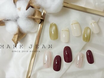 マークジーン 姫路(MARK JEAN)の写真/【オフ代無料】豊富な種類のサンプルからあなたに合ったシンプルで大人上品なネイルを◆オフィスにも◎