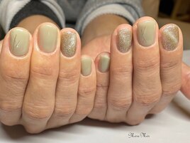 マグネットネイルでキラキラ