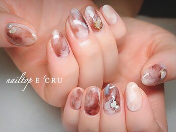 ネイルトップエクル(nail top E CRU)/カフェラテ