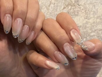 リルム(Relum)/キラキラフレンチデザイン！