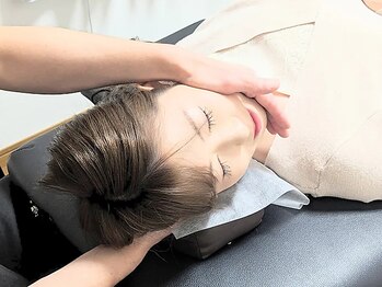 京美/施術風景【小顔矯正】