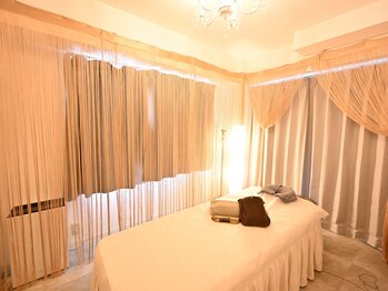 ベルヴィー(Belle.vie)の写真/白を基調としたオシャレな内装でご褒美時間を♪日々の忙しさを忘れて、自分だけの時間をお楽しみください。