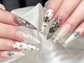 Hanni Nail Salon 池袋~長さだし/持ち込み~【ハニネイル】【12/1~(予定)】の写真/【12月NewOpen★池袋4分】持ち込みデザインOK!豊富なカラー・パーツ・マグネットで理想通りのネイルに♪