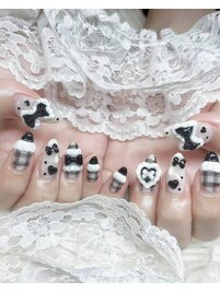 白黒フリル3Dネイル　ジェル