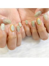 キュント(Qun’t)/定額色違いの月と星ネイル