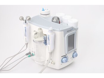 アベニール(AveniR)/最新機器ハイドラフェイシャル
