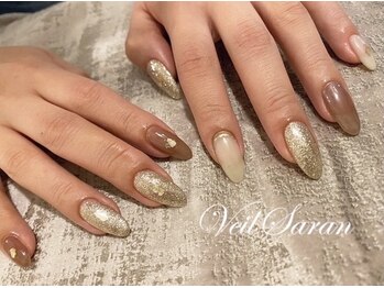ヴェールサラン(Veil Saran)/グリッターニュアンスネイル