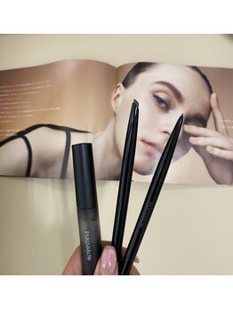 クリスタルネイル ゆめタウン夢彩都(CRYSTAL NAIL)/オススメのアイブロウコスメ！