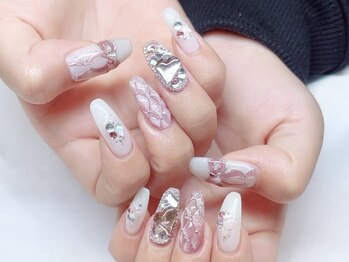 トリーシア(Nail & Beauty Salon Tri-xia)の写真/[初回オフ無料☆フリーアート10本¥7300]爪に優しいフィルイン&美フォルムでモチの良さup◎パーツ持込みok♪