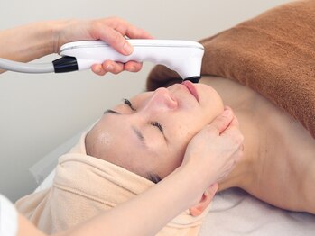ハリスキンラボ(Hari.Skin.Lab)の写真/【高濃度幹細胞幹細胞原液エレクトロポレーション】美容成分をお肌の奥に浸透させてお肌の土台改善！