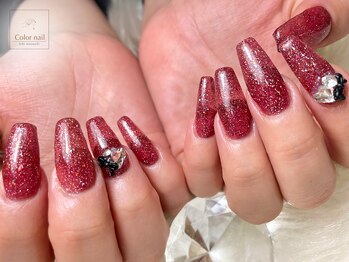 カラーネイル(Color nail)の写真/短時間で仕上がりの良さ◎スカルプで長さだし♪美しいフォルムにこだわった高技術で理想の指先を叶えます◇