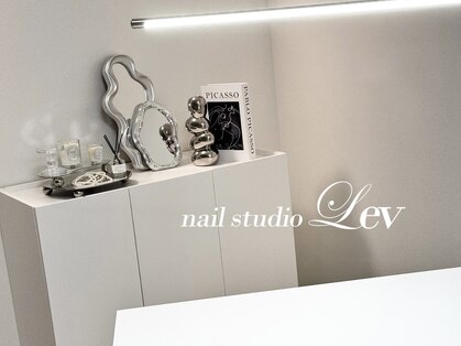 レヴ(Lev)の写真