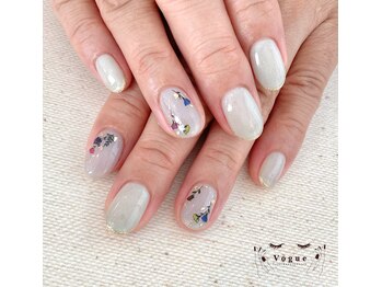 ヴォーグ(Vogue)/