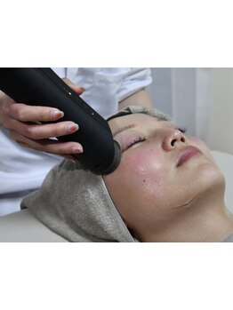 ホウレイ線・たるみ改善！予防ケア