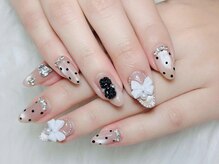 ルミ(Lumi)/自爪アートやり＋パーツつけ放題