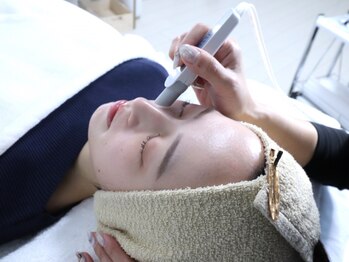 ビオエル 名古屋(BIOEL)の写真/【ハイドラ毛穴洗浄¥5000/+ハイドロジェリーマスク¥7000】毛穴汚れ/開き/角栓ケアで毛穴レスな美肌へ