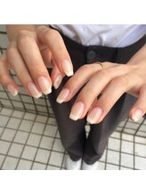 ホワイルアットネイル ハラジュク(while at nail HARAJUKU)/人気のフレンチを春らしく◎