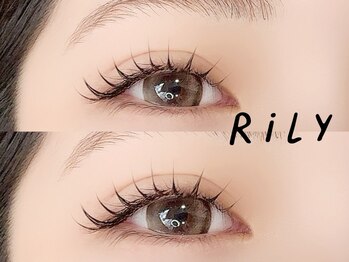テンリリィ 光の森店(RiLy)の写真/カラーエクステでひと味違う垢抜けた印象に♪華やかな目元を演出いたします！カラーも豊富にご用意◎