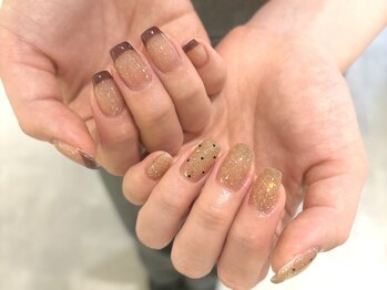 サンジュウヨン(34)/アシメトリネイル パラジェル