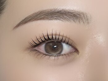 ウユラッシュ(Uyu lash)/上下パリジェンヌ&眉ワックス