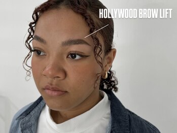 ワクシー 麻布十番店(WAXYYY.)/ハリウッドブロウリフト¥3,900～