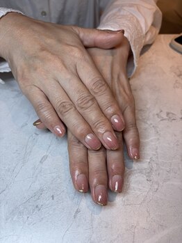 ちゅるん上品ネイル