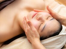 ブルーム(BLOOM)/寝落ちするハンドマッサージ