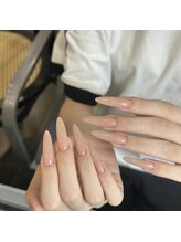 サロン ド ルネ(Salon de Lune)/