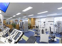 アースフィットネス(EARTH FITNESS)の雰囲気（目黒川の川沿いに潜むアットホームな空間です♪）